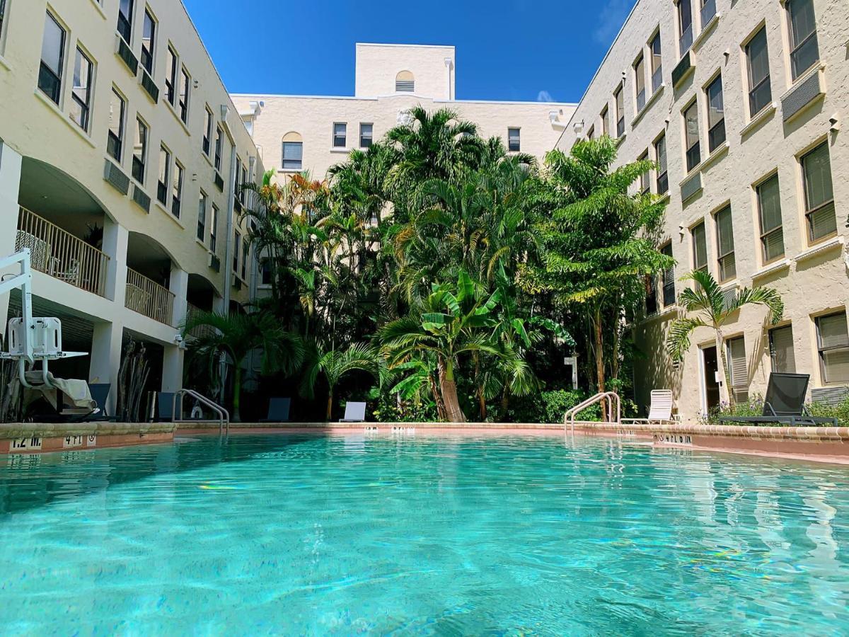 Palm Beach Island Condominiums المظهر الخارجي الصورة