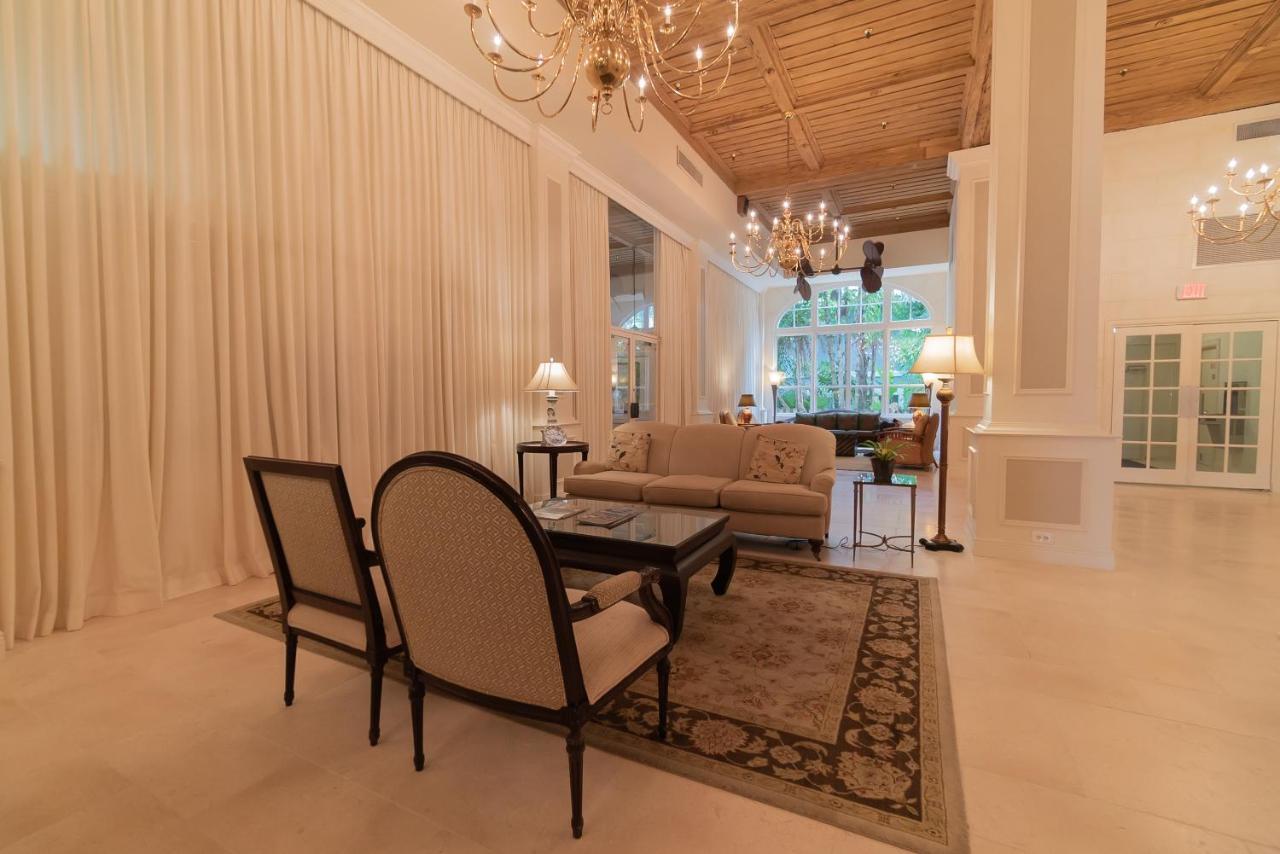 Palm Beach Island Condominiums المظهر الخارجي الصورة