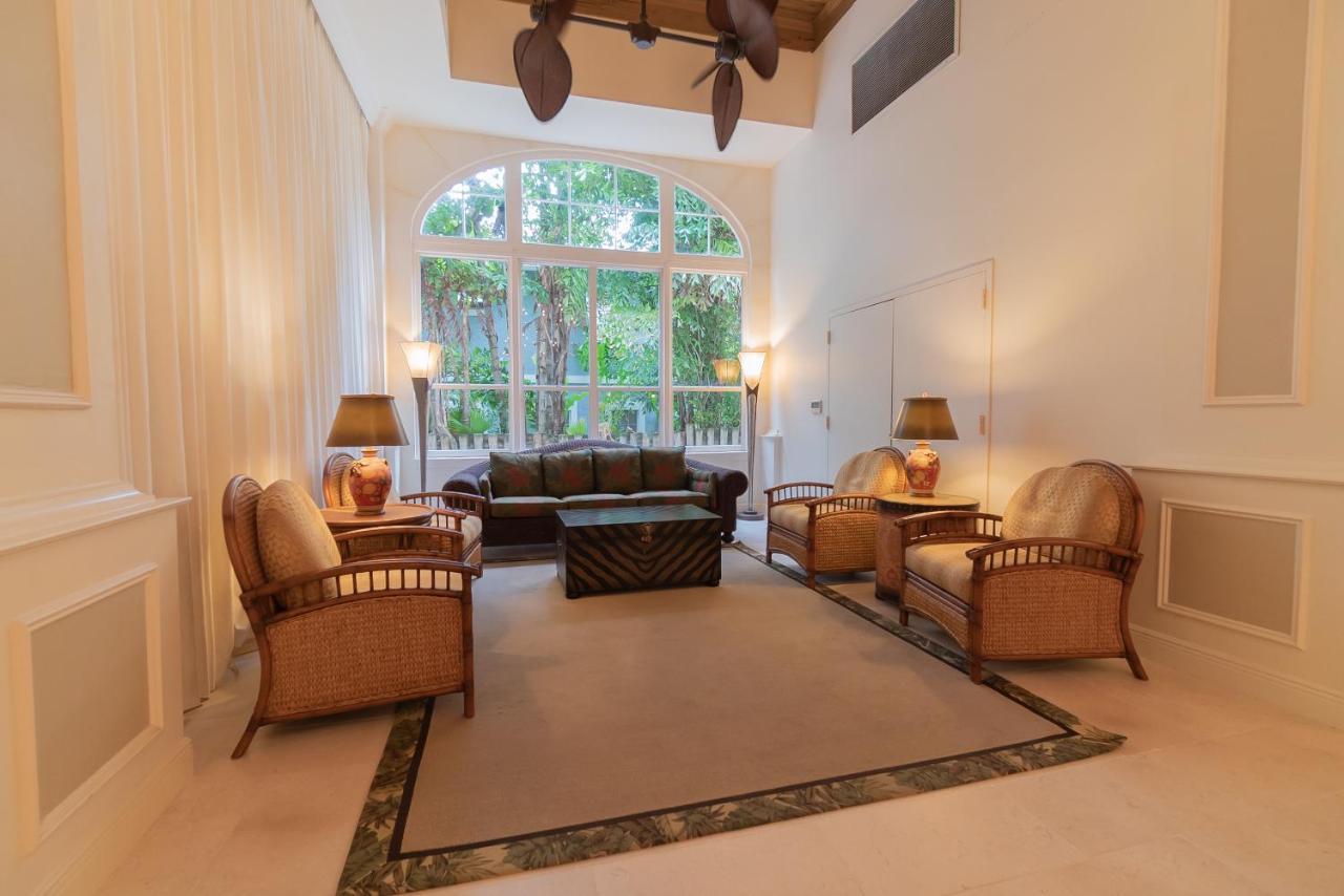 Palm Beach Island Condominiums المظهر الخارجي الصورة
